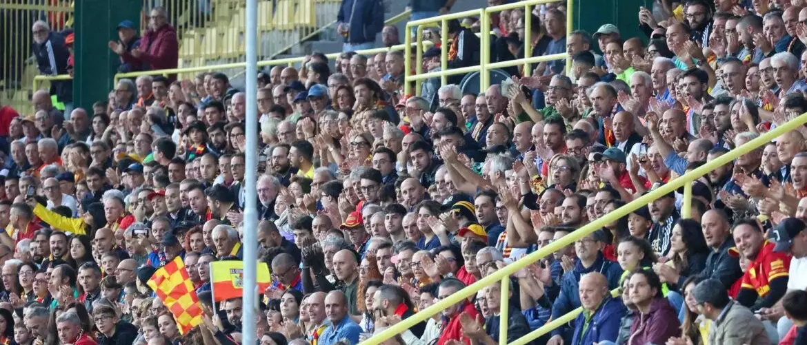 Il Catanzaro riparte dalla sfida casalinga contro il Modena, oggi pomeriggio al via la prevendita