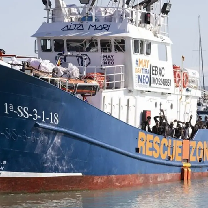 Migranti, in 112 arrivati a Reggio Calabria a bordo della nave Aita Mari