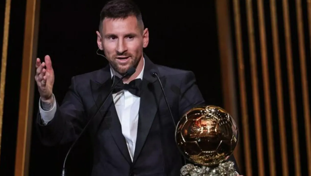 Messi vince il suo ottavo Pallone d’oro: alle spalle del campione argentino Haaland e Mbappè