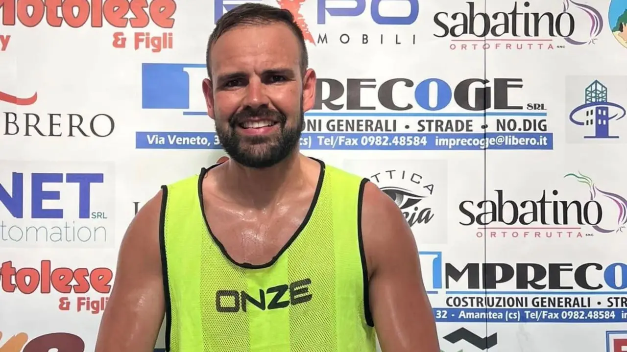 Promozione A: Cortaberria portiere para rigori dell’Amantea e leader della Top Ten di Zona D