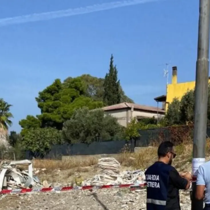 Reflui fognari scaricati abusivamente nel fiume Castace, sanzionate 50 famiglie a Catanzaro