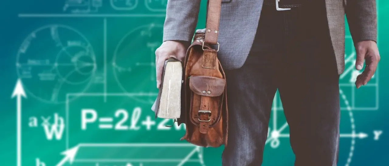 Maestri in via d’estinzione, la storia di un giovane precario calabrese che da solo si sostituisce anche allo Stato