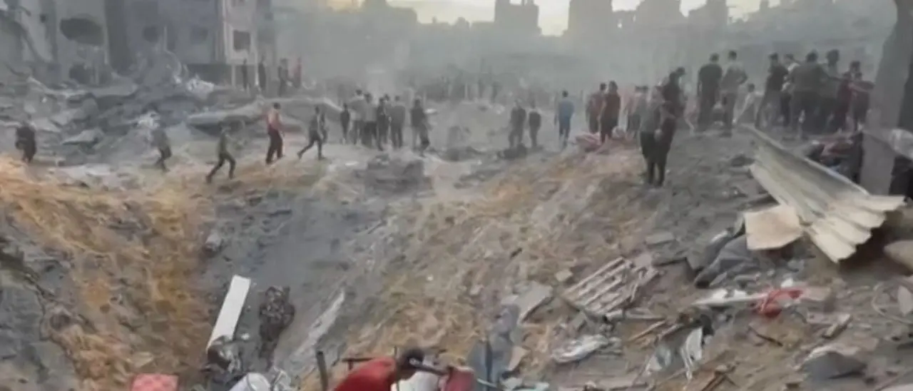 I primi 4 italiani lasciano Gaza e arrivano in Egitto, l’Onu: «A Jabalia l’ultima atrocità contro i civili»