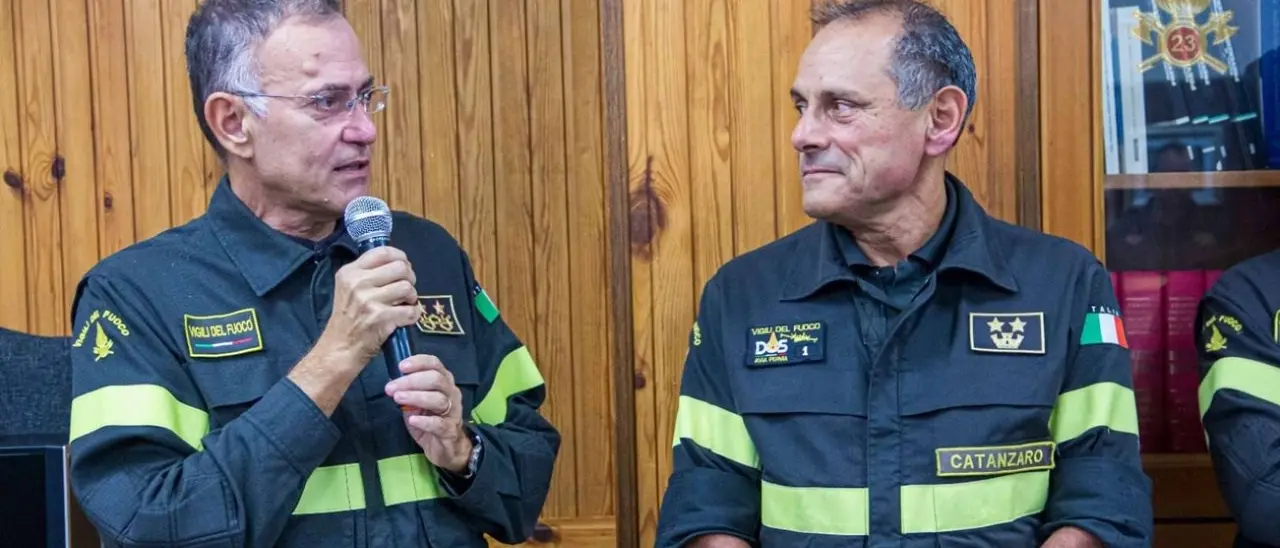 Vigili del fuoco di Catanzaro, va in pensione il direttore coordinatore speciale Luigi Ricci