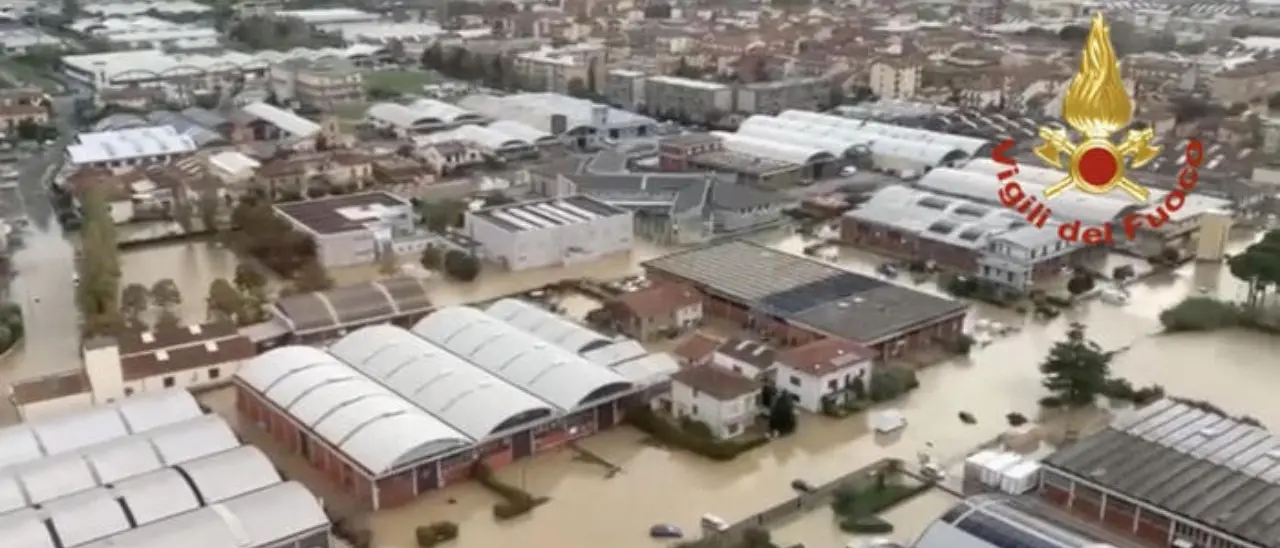 Maltempo in Toscana, cinque i morti. Ritrovato vivo uno dei due dispersi