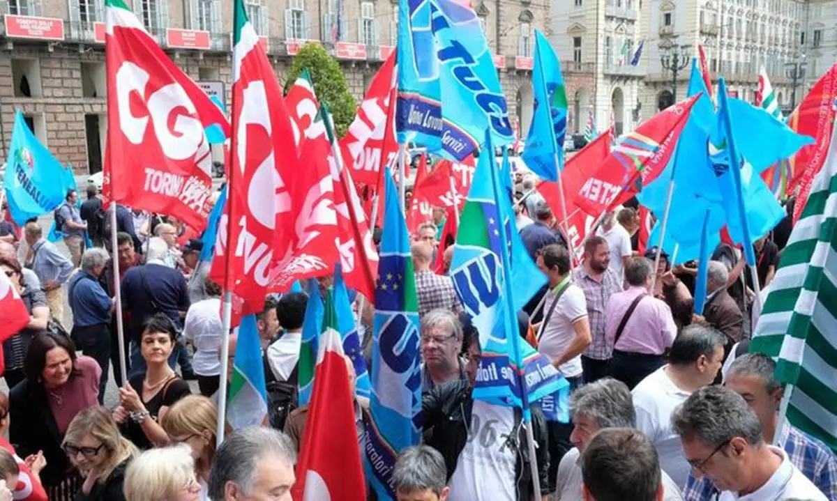 Cgil e Uil Calabria verso lo sciopero generale l’1 dicembre: «Il Governo ha tradito le aspettative del Sud»