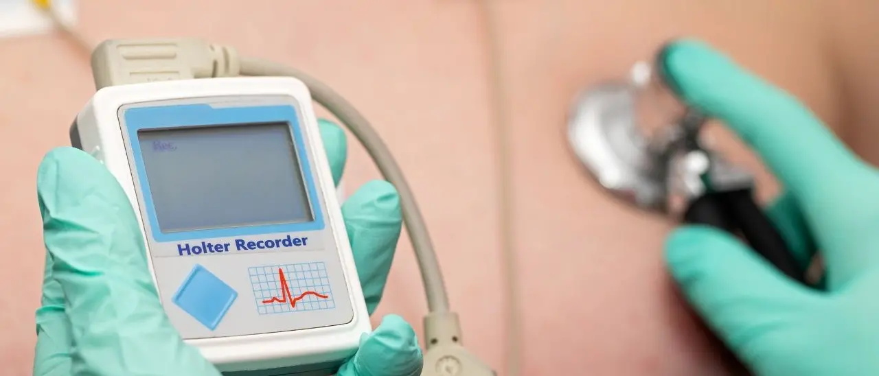 Niente registratore cardiaco in ospedale, pensionata di Gioia Tauro costretta a comprarselo per 160 euro