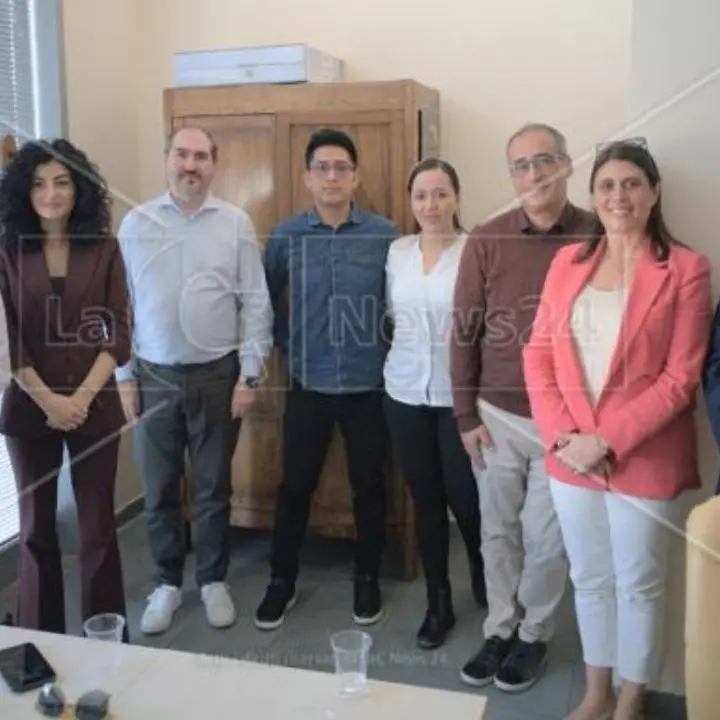 Cosenza, un gruppo di ingegneri sudamericani al lavoro per creare un’app dei trasporti pubblici urbani