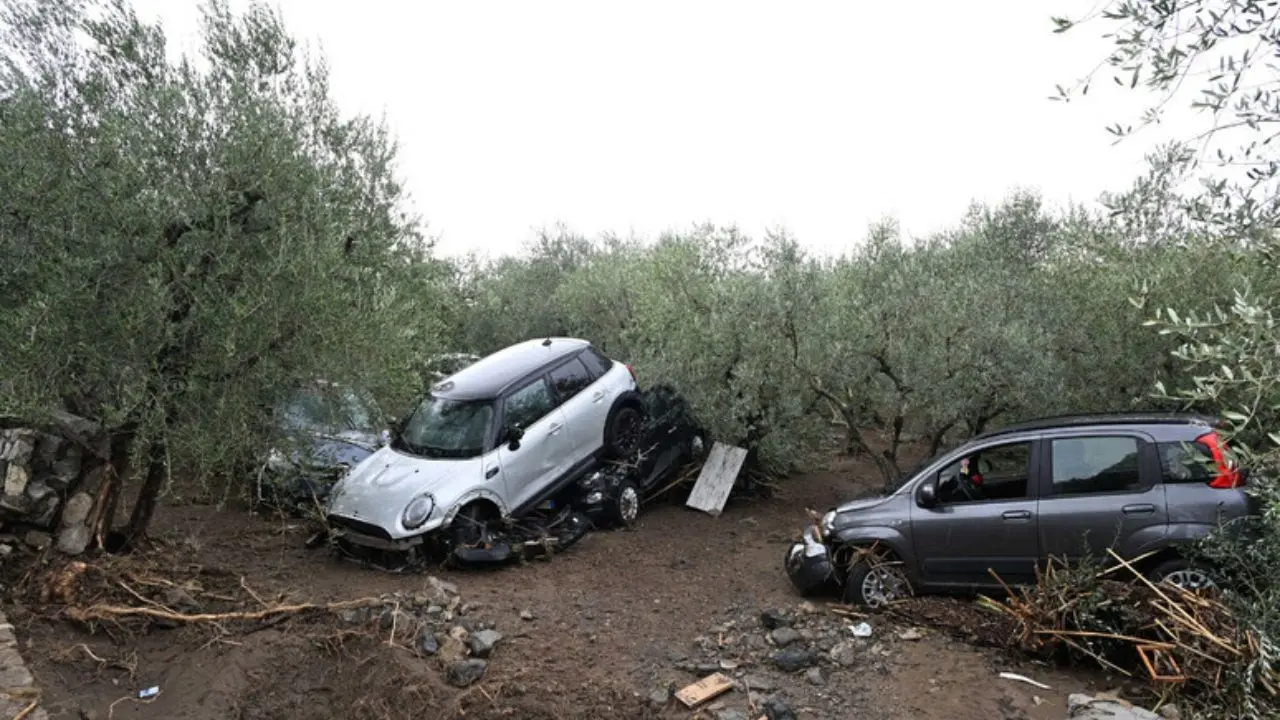 Maltempo in Toscana, sale a otto il bilancio delle vittime: trovato morto l’84enne disperso a Prato