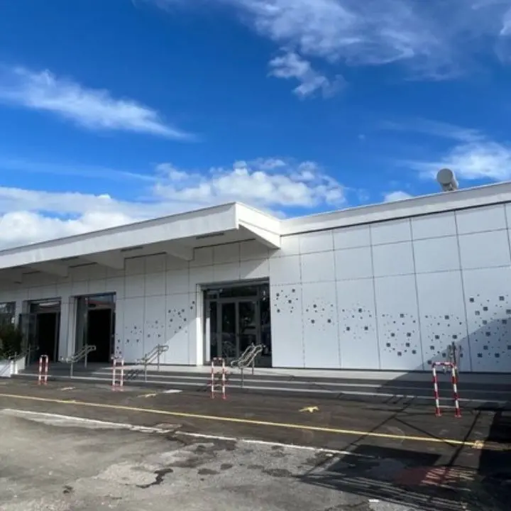 Scalea, riaperta la sala d’attesa della stazione ferroviaria