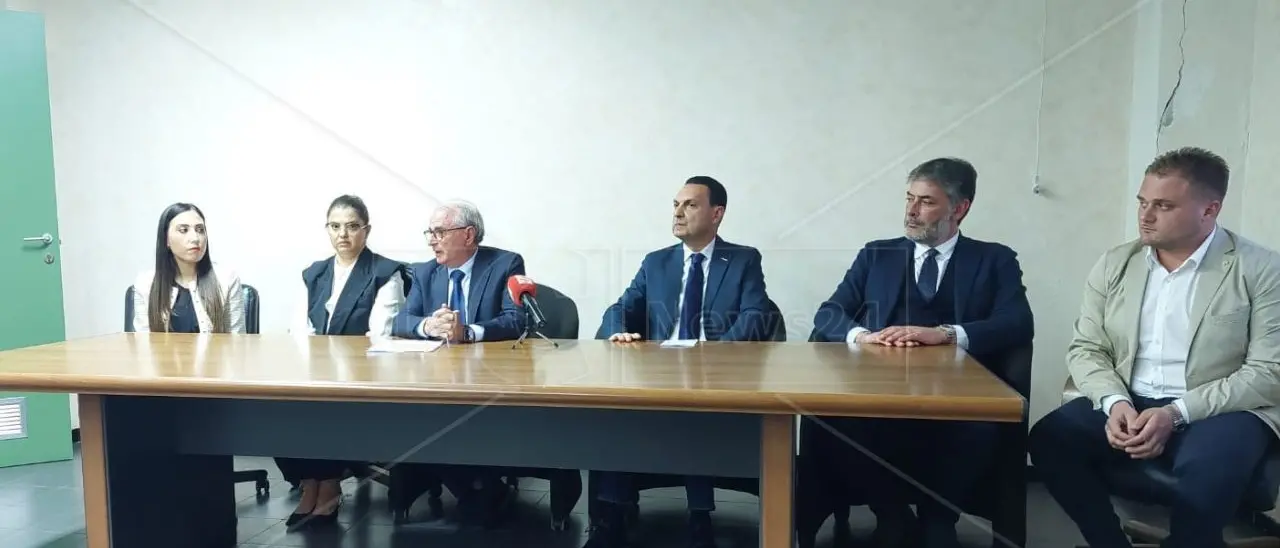 Comune di Rosarno, il sindaco Cutrì presenta la nuova giunta: «Nessun partito influenzerà le scelte»