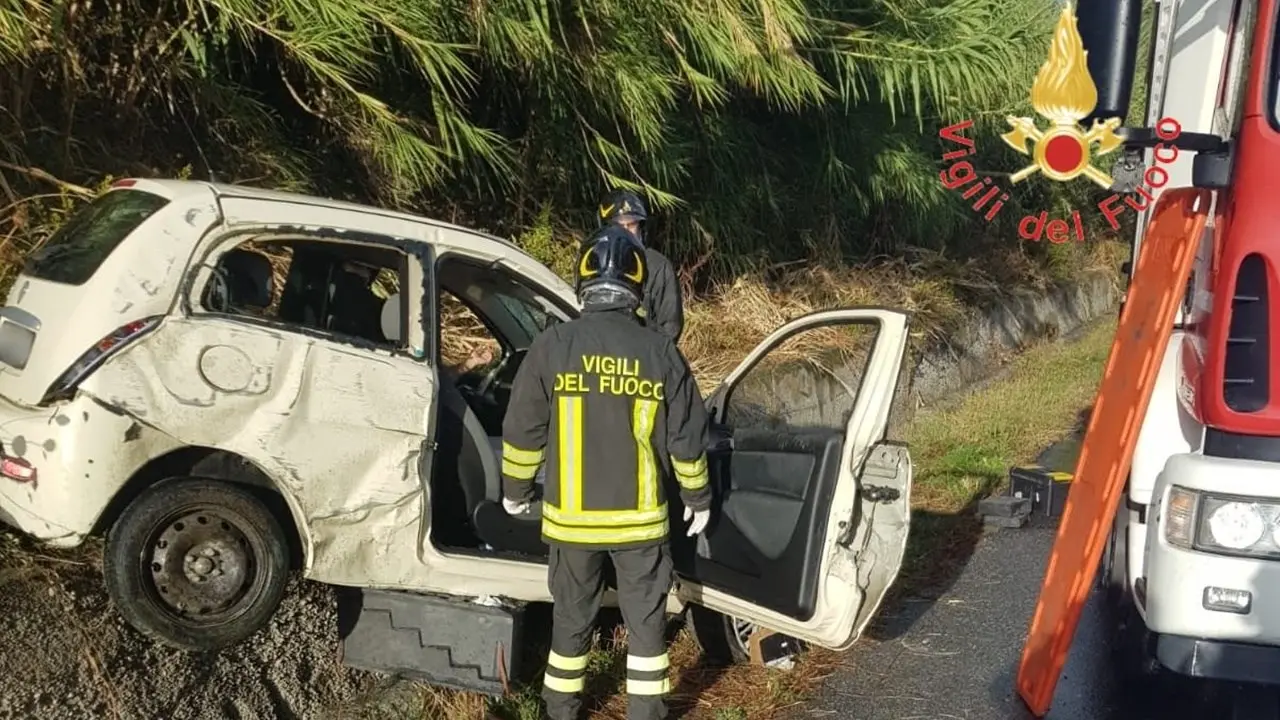 Una altro incidente sulla statale 106 nel Catanzarese: ferita una donna