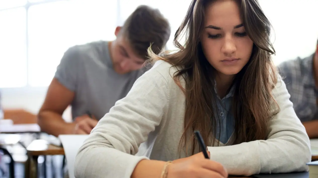 Costretti a ripetere l’esame di maturità dopo l’esposto al Tar di una compagna: «Un incubo»