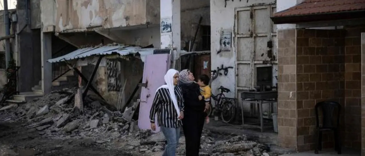 Guerra in Medio Oriente, attacchi israeliani in Siria: «Colpite infrastrutture terroristiche»