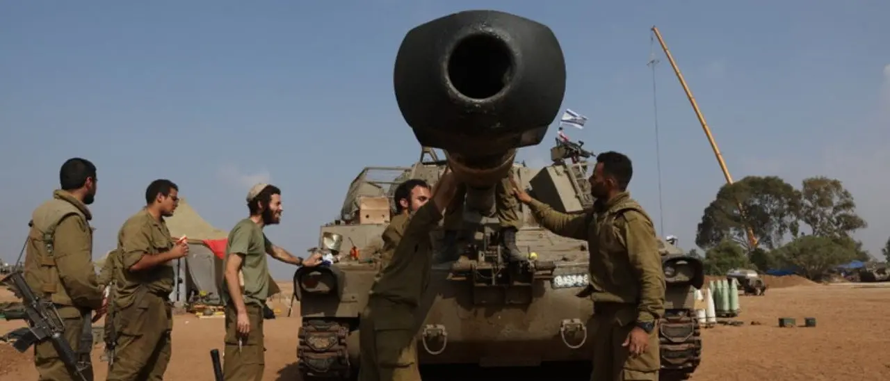 Blitz di Israele all’ospedale Shifa, trovate armi e materiale di Hamas