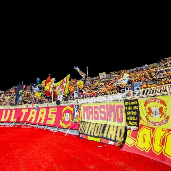 Catanzaro-Cosenza, al via la prevendita dei biglietti per i tifosi giallorossi