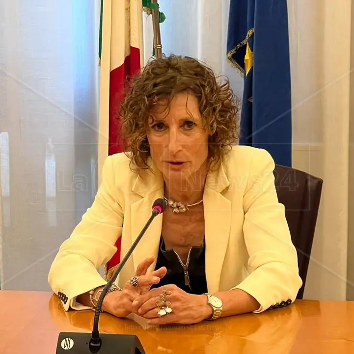 A Reggio il primo prefetto donna, Clara Vaccaro: «Città capace di accogliere, sui migranti faremo la nostra parte»