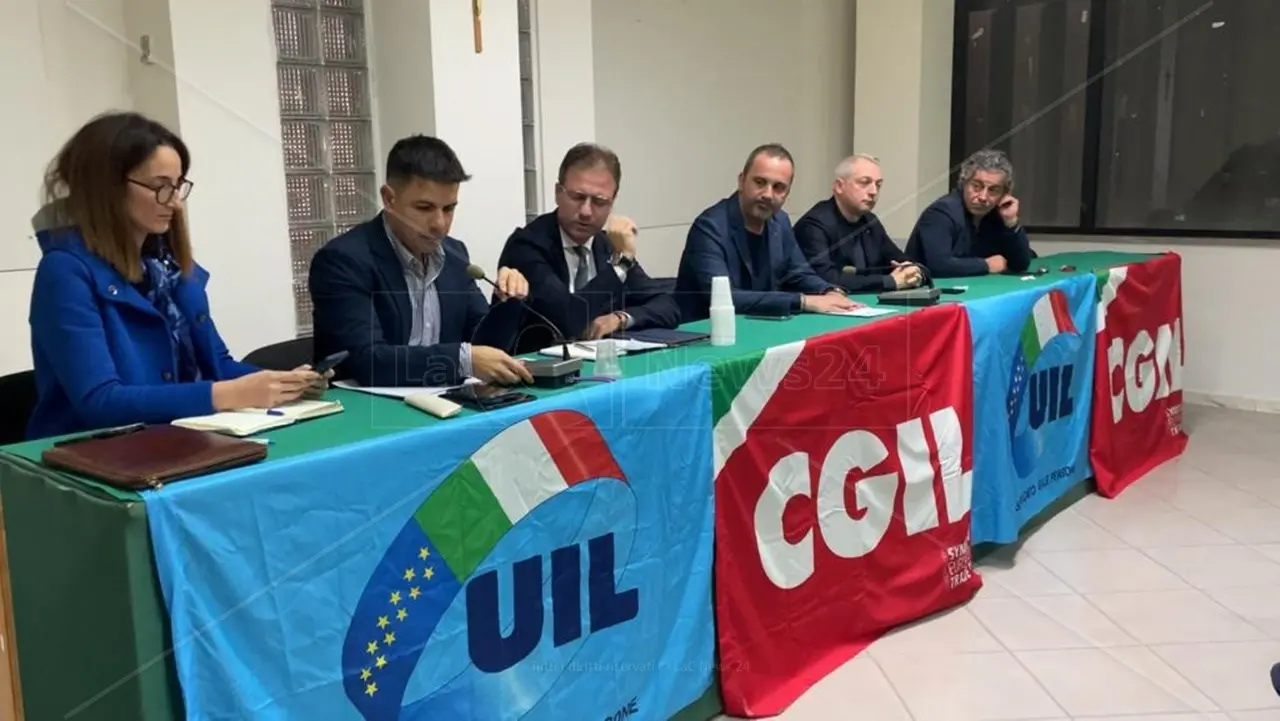 «Adesso basta». Cgil e Uil a Corigliano Rossano pressano Occhiuto e aprono la vertenza Sibaritide