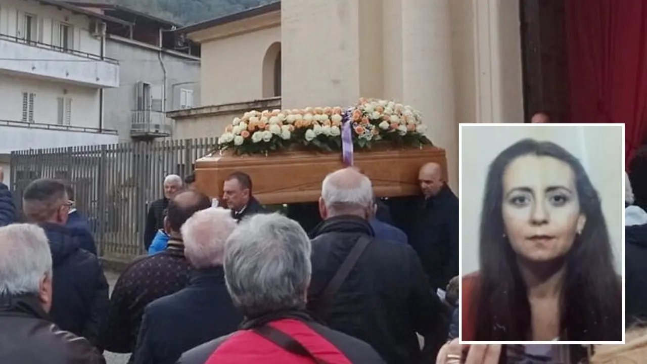 A Seminara i funerali della dottoressa Romeo, ancora da chiarire obiettivo e movente dell’agguato