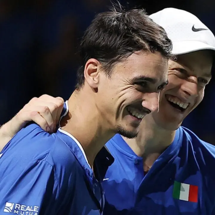 Tennis, Sinner vince in singolare e in doppio (Sonego): Italia in semifinale