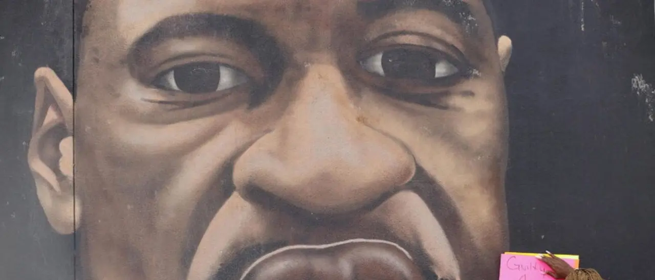 Usa, accoltellato in carcere l’agente che uccise George Floyd