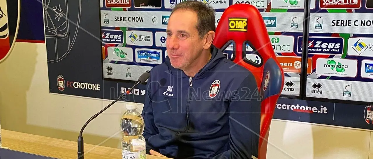 Verso Crotone-Potenza, Zauli: «Gara da interpretare al di là di chi c’è sulle panchine»