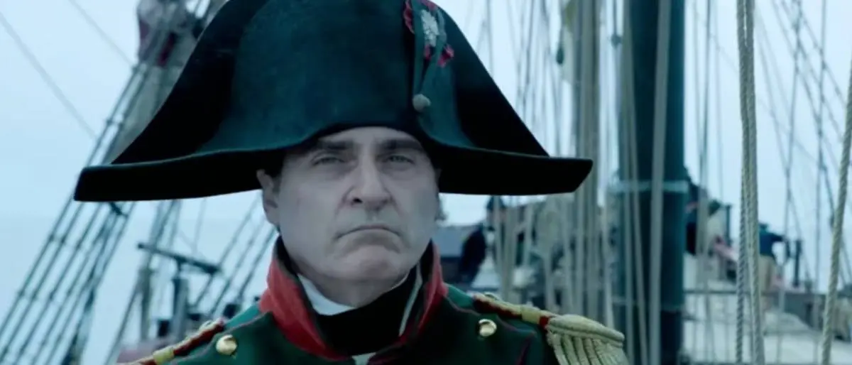 Cinema, dal ritorno di Ken Loach al Napoleone di Scott fragile massacrato dalla critica