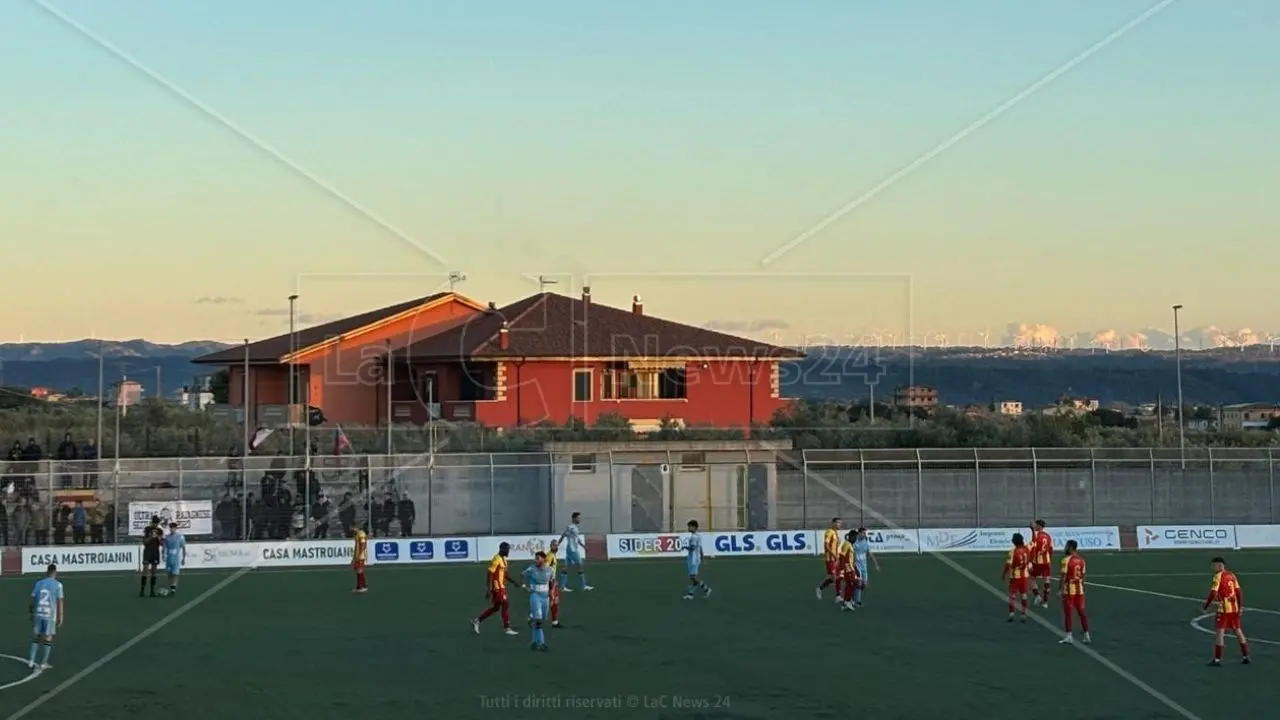 Eccellenza, Sambiase ancora in vetta: 2-1 con la ReggioRavagnese