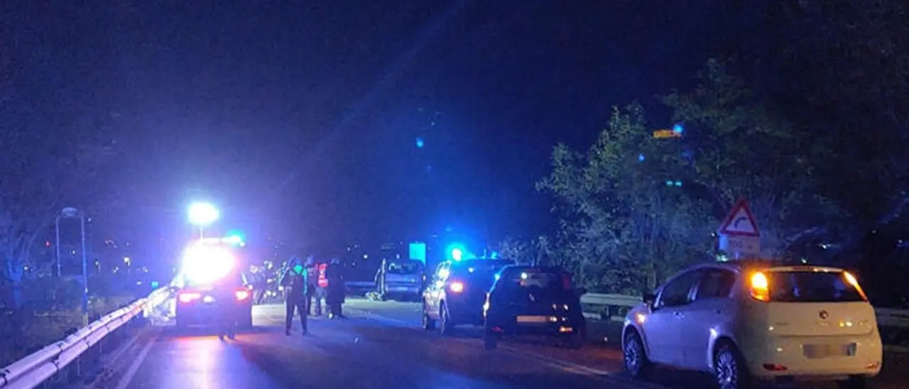 Tragico incidente in Puglia, 4 morti in uno scontro frontale: 3 erano militari dell’Esercito