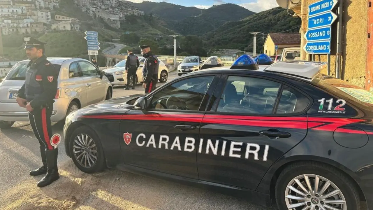 Tentata estorsione ai danni di quattro imprenditori: due arresti a Corigliano Rossano