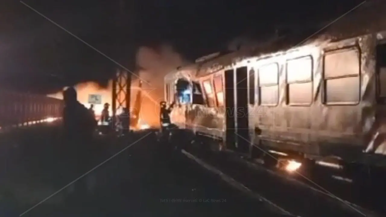 Incidente ferroviario nel Cosentino, i sindacati indicono sciopero di 8 ore: «Poca sicurezza e si continua a morire»