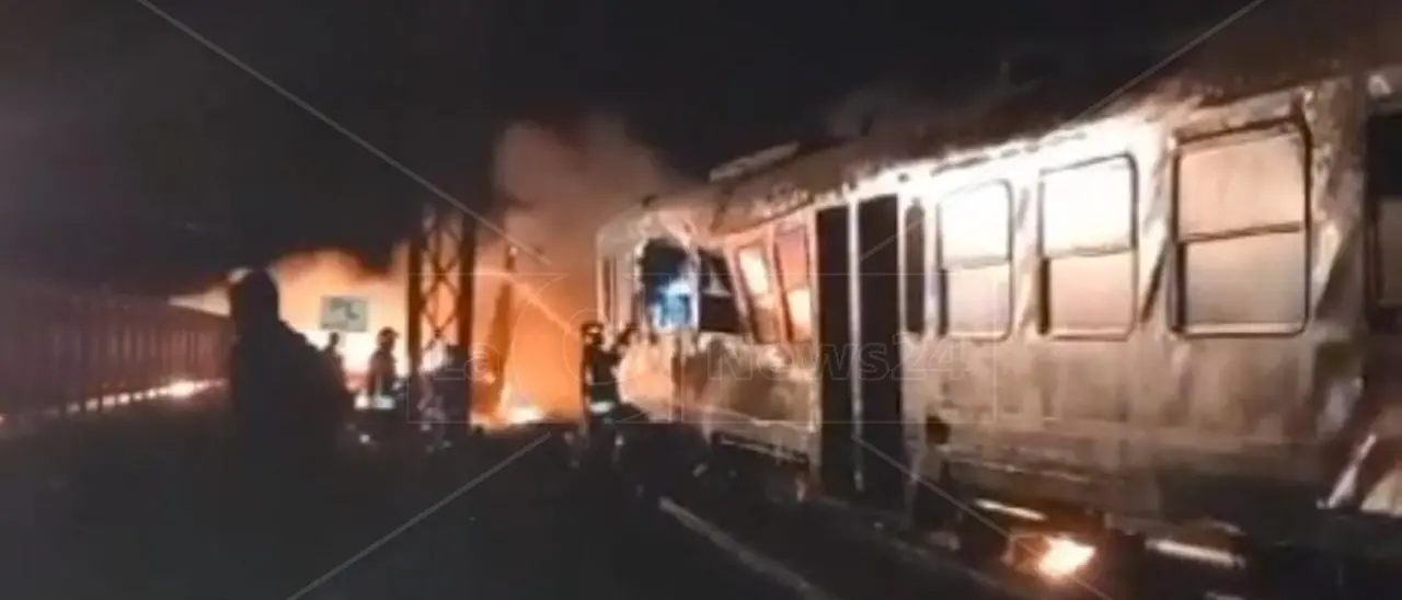 Incidente ferroviario nel Cosentino, i sindacati indicono sciopero di 8 ore: «Poca sicurezza e si continua a morire»