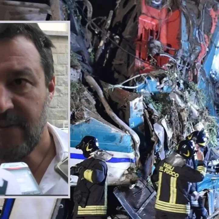 Incidente ferroviario in Calabria, Salvini: «Non si può morire con semaforo rosso e sbarre abbassate. Investiremo 500 milioni»