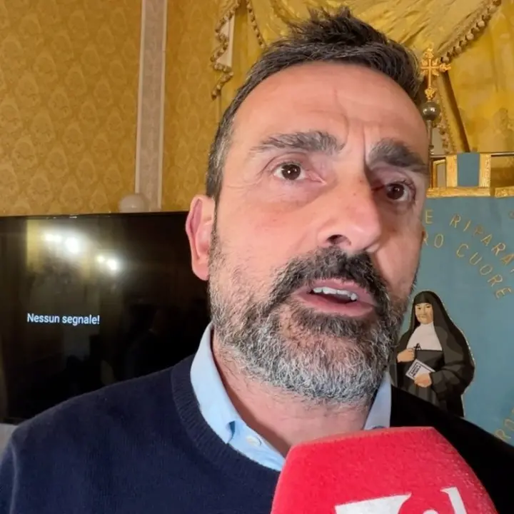 Mancate ordinanze di quarantena Covid, assolto il sindaco di Tropea Macrì. Per il Tribunale «nessuna omissione d’atti d’ufficio»