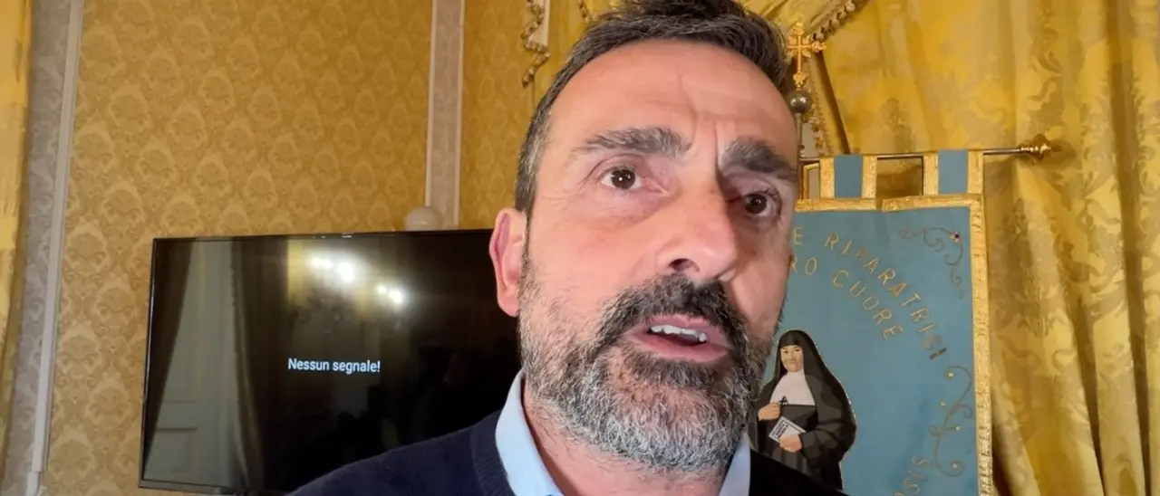 Mancate ordinanze di quarantena Covid, assolto il sindaco di Tropea Macrì. Per il Tribunale «nessuna omissione d’atti d’ufficio»