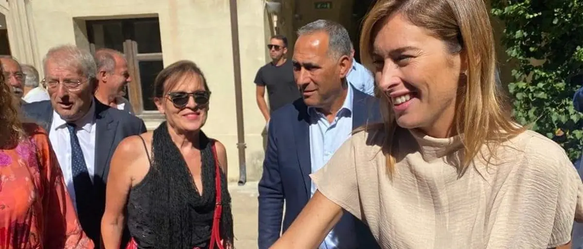 A Vibo l’ultima tappa di Maria Elena Boschi in Calabria: «Tornerò anche dopo le elezioni»