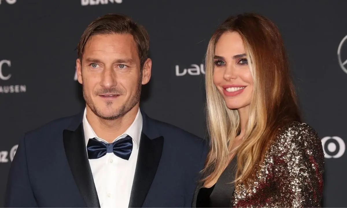 Totti racconta la sua verità: «Non ho tradito per primo, ho trovato i messaggi di Ilary con un altro»