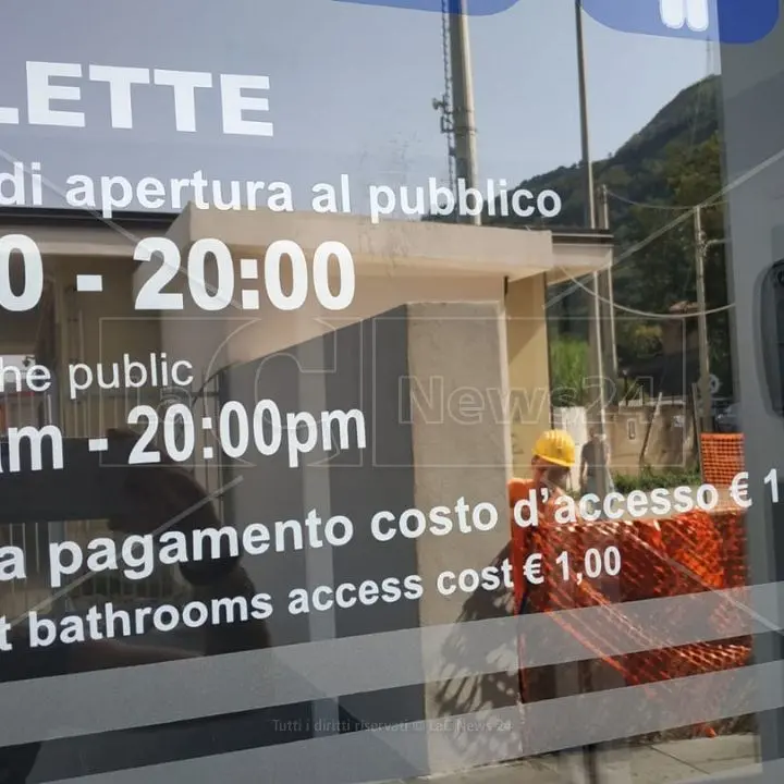 Vietato fare pipì gratis e dopo le 20: bagni a pagamento (e a tempo) nella nuova stazione di Vibo-Pizzo