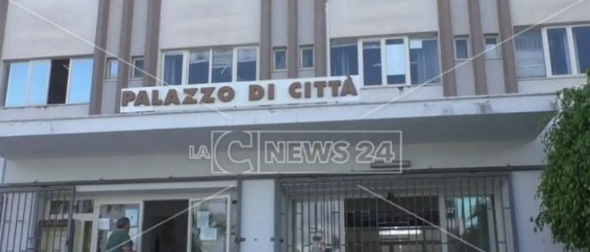 “Aiuto”, a Scalea la manifestazione contro l’aumento delle bollette di gas e luce