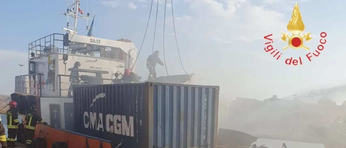 Esplosione mortale sul rimorchiatore a Crotone: due persone dell’equipaggio indagate