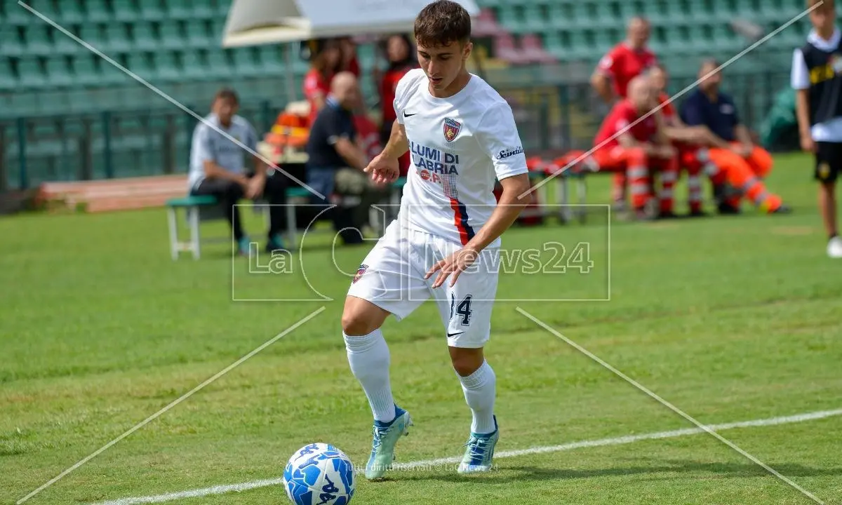 Serie B, quattro squalificati per un turno: il Cosenza perde Aldo Florenzi