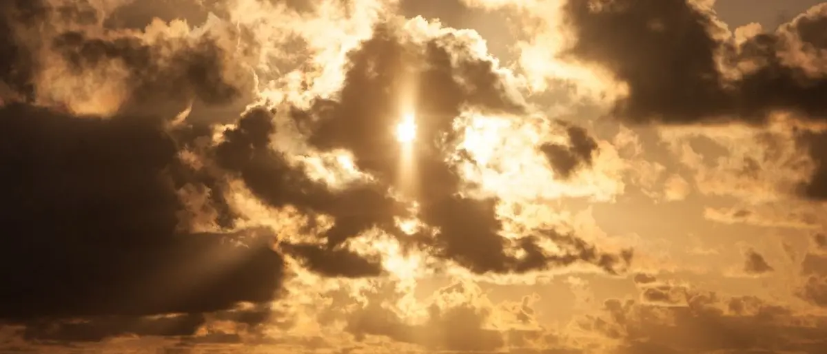 Meteo, in Calabria ultimi due giorni di caldo: dal fine settimana arriva il clima autunnale