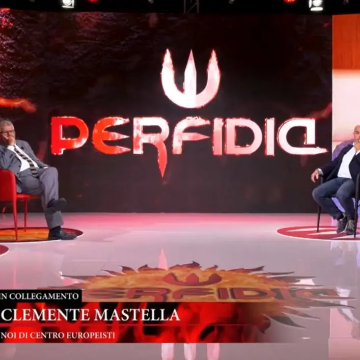 La perfidia di Mastella: «Enrico Letta si è suicidato politicamente»