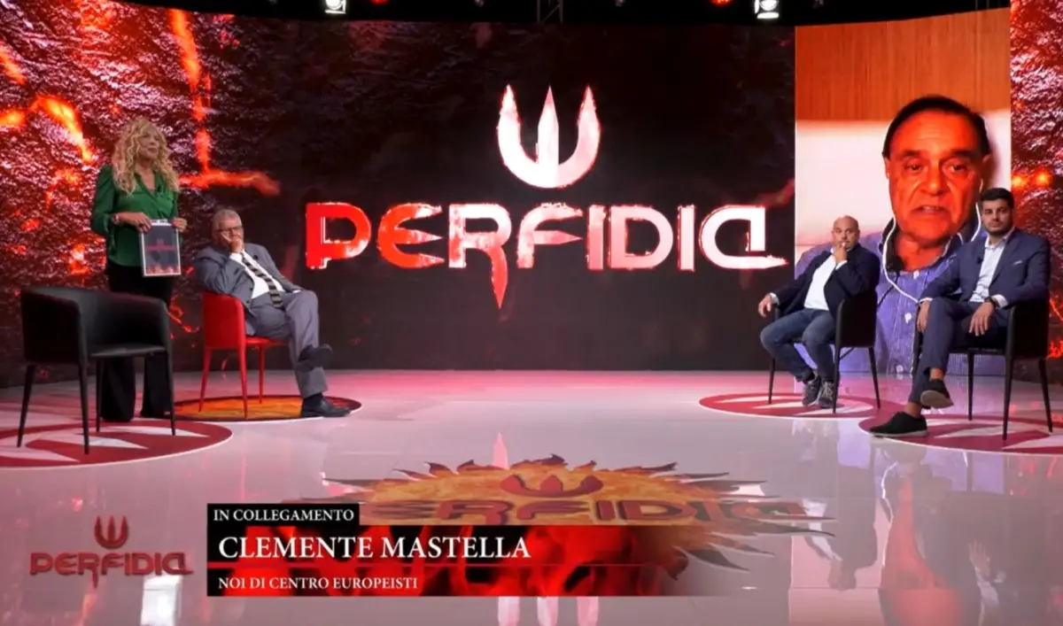 La perfidia di Mastella: «Enrico Letta si è suicidato politicamente»