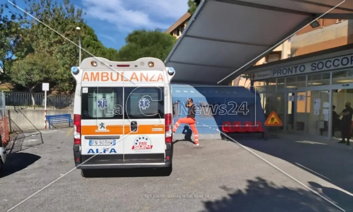 Locri, il primario dimissionario incontrerà i vertici dell’Asp: «Vogliamo capire perché ha rinunciato»