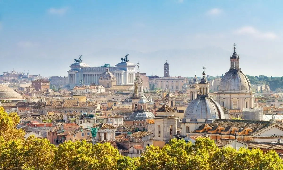 Sicurezza stradale, lotta all’inquinamento e ai cambiamenti climatici: a Roma la presentazione di Cammina Città Italia