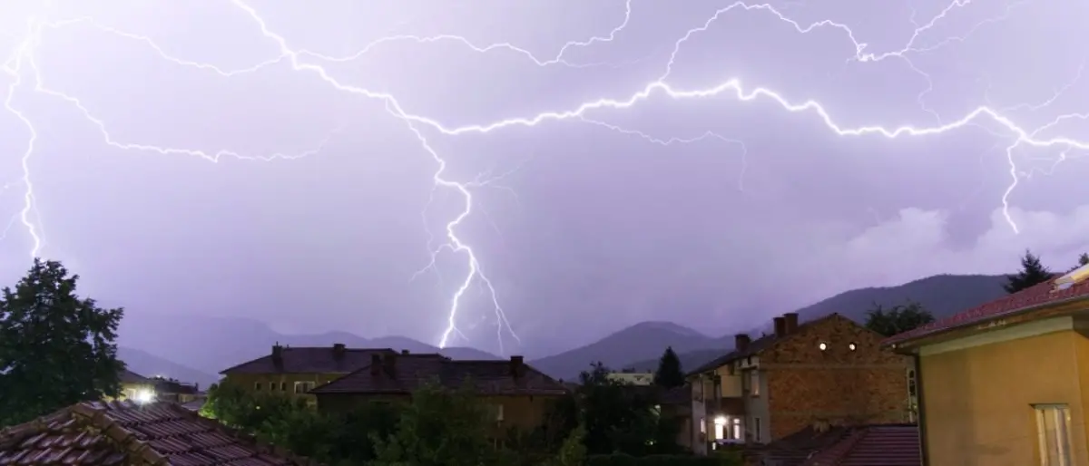 Maltempo Calabria: da domani crollo delle temperature e temporali, allerta sul Tirreno cosentino