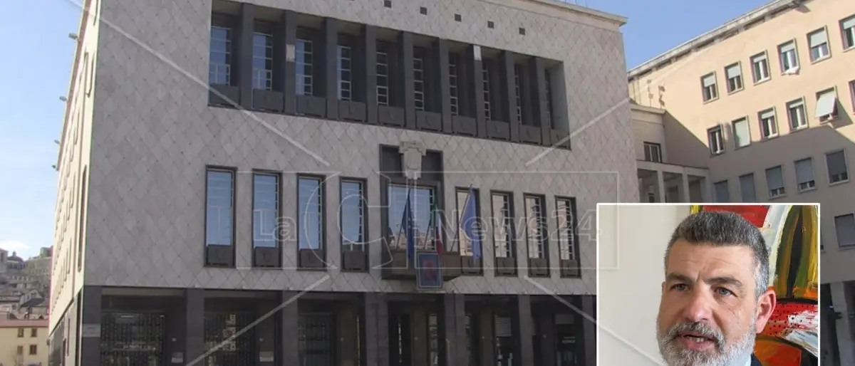 Medicina all’Unical, Cosenza risponde a Catanzaro: «Si offrirebbero servizi in più, basta campanilismi»