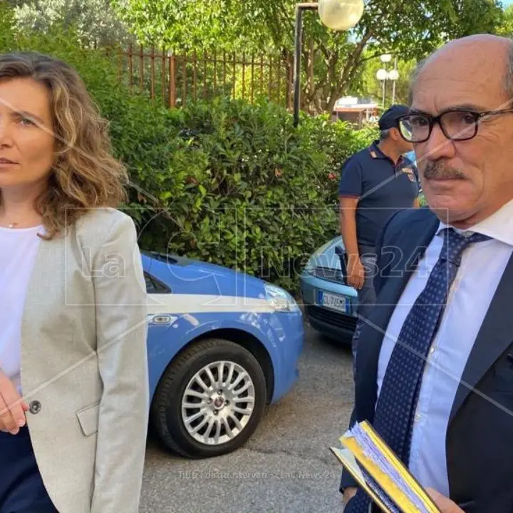 Elezioni, De Raho a Cosenza: «Grave che nessuno parli di ’ndrangheta, il silenzio è la vera forza delle mafie»