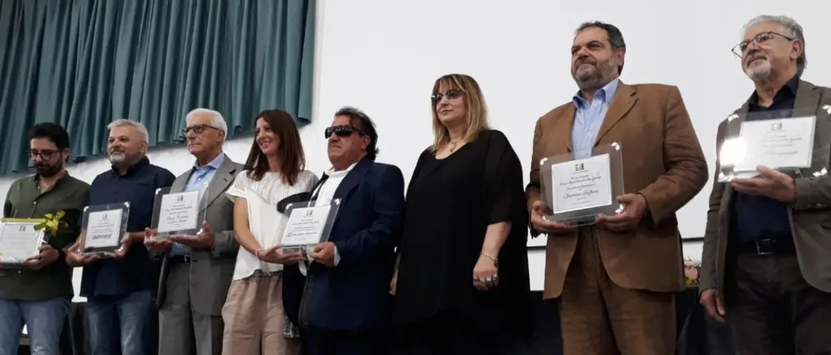 Crotone, consegnati i premi in memoria di Dodò Gabriele, la mamma: «La ‘ndrangheta non guarda in faccia nessuno»